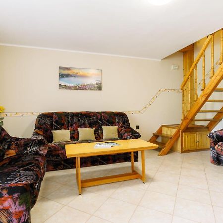 Holiday Home Jazmin By Interhome Balatonszarszo Eksteriør bilde