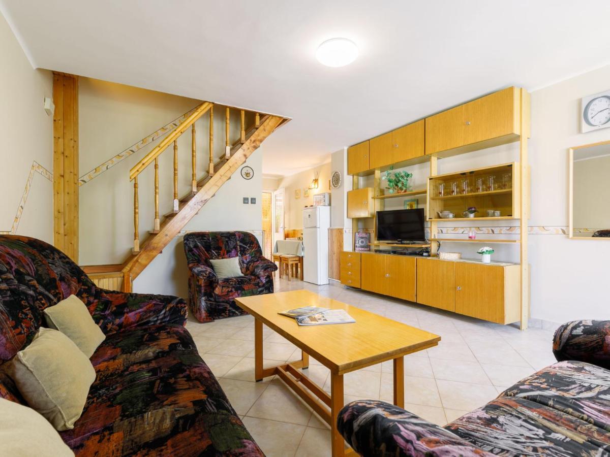 Holiday Home Jazmin By Interhome Balatonszarszo Eksteriør bilde